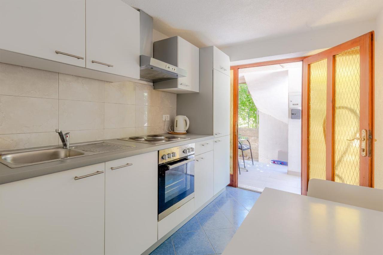 Eco-Apartments With Nice Garden Baška Voda المظهر الخارجي الصورة