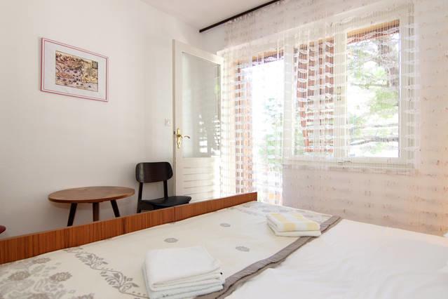 Eco-Apartments With Nice Garden Baška Voda المظهر الخارجي الصورة