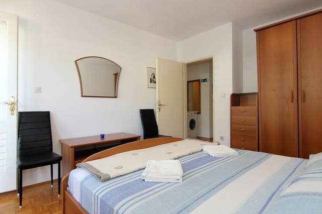 Eco-Apartments With Nice Garden Baška Voda المظهر الخارجي الصورة