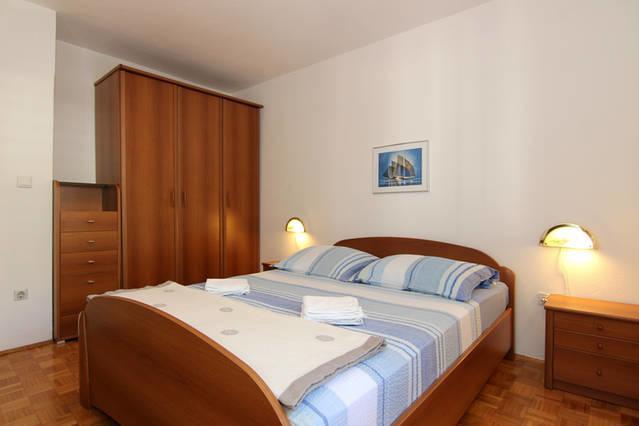 Eco-Apartments With Nice Garden Baška Voda المظهر الخارجي الصورة